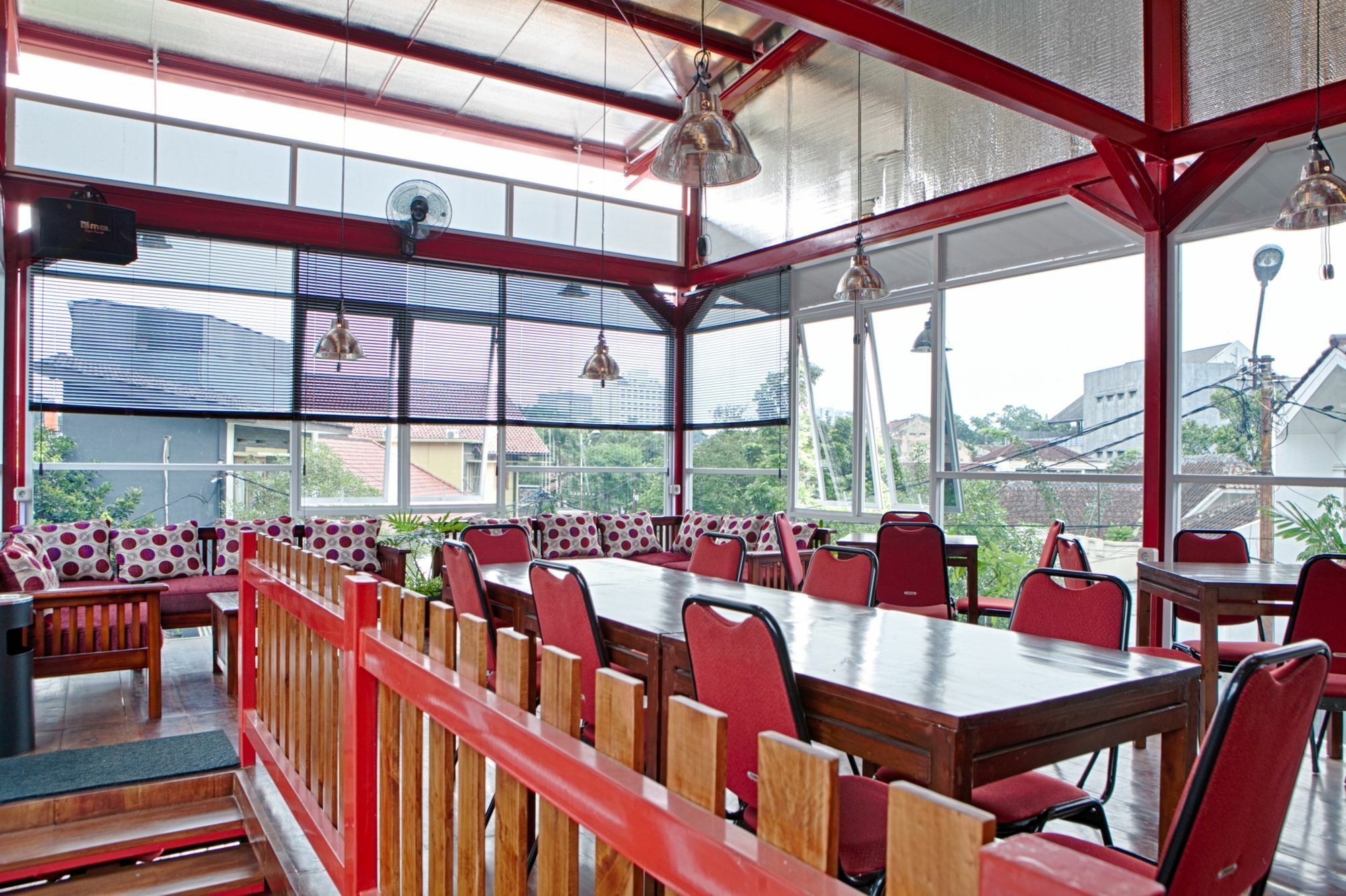 Reddoorz Plus Near Riau Street Bandung Exteriör bild